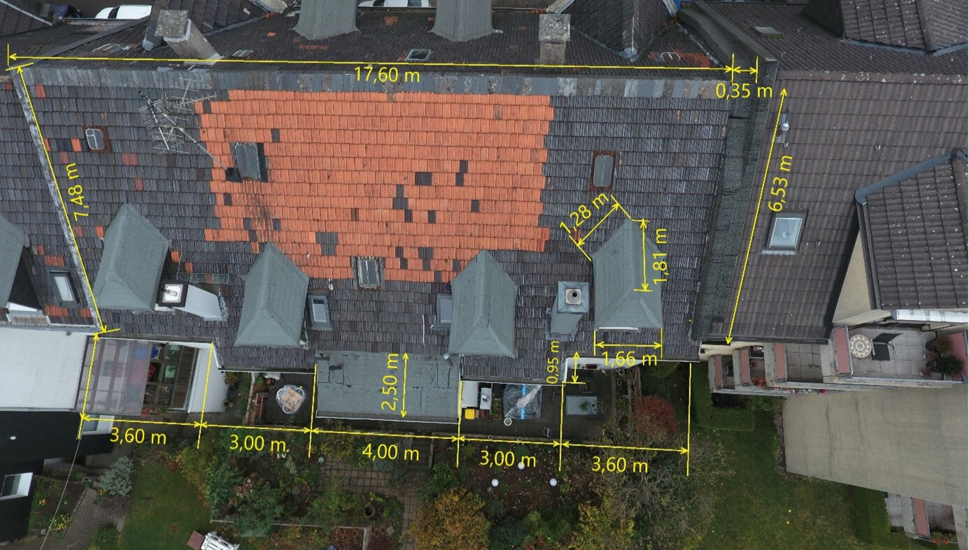 Vorher: altes Dach mit ungleichmäßiger Deckung und sichtbaren Mängeln